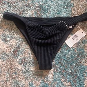 FRANKIES BIKINI GRACE RIBBED BOTTOM M